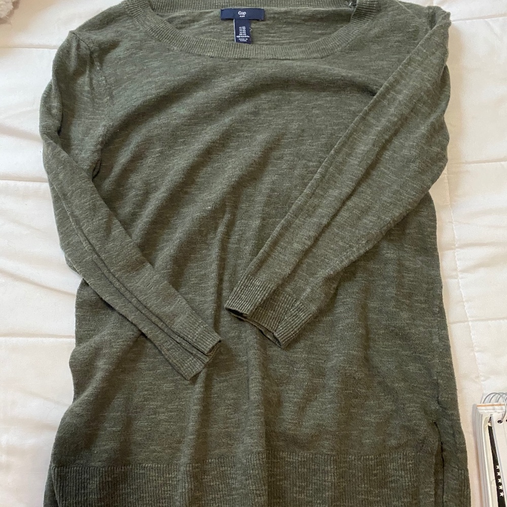 Gap 3/4th sleeve sweater